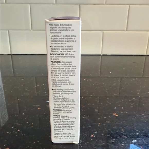 Image Skincare ILUMA Intense Brightening Serum - White - Picture 2 of 4